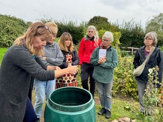 Alternative text should describe the visual content of the image.