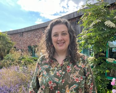 Alternative text should describe the visual content of the image.