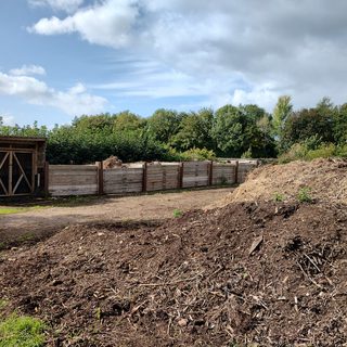 Alternative text should describe the visual content of the image.