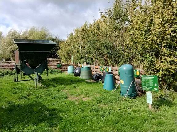 Alternative text should describe the visual content of the image.