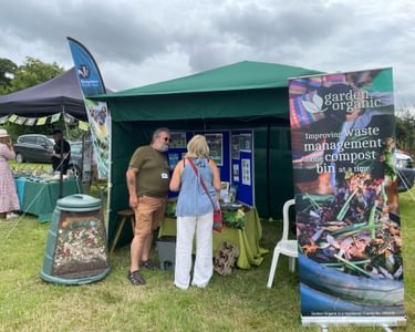 Alternative text should describe the visual content of the image.