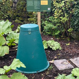 Alternative text should describe the visual content of the image.