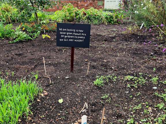 Alternative text should describe the visual content of the image.