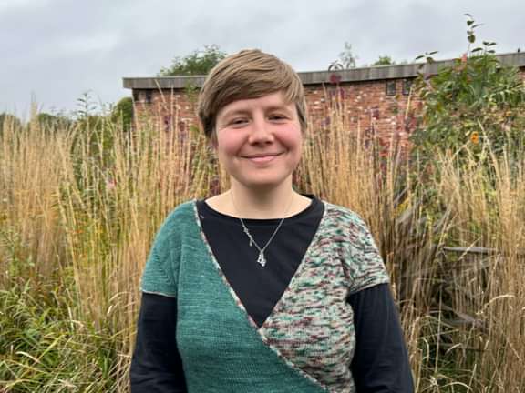 Alternative text should describe the visual content of the image.