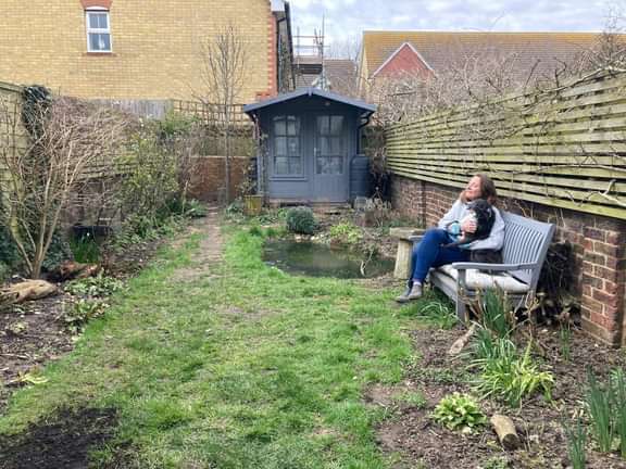 Alternative text should describe the visual content of the image.