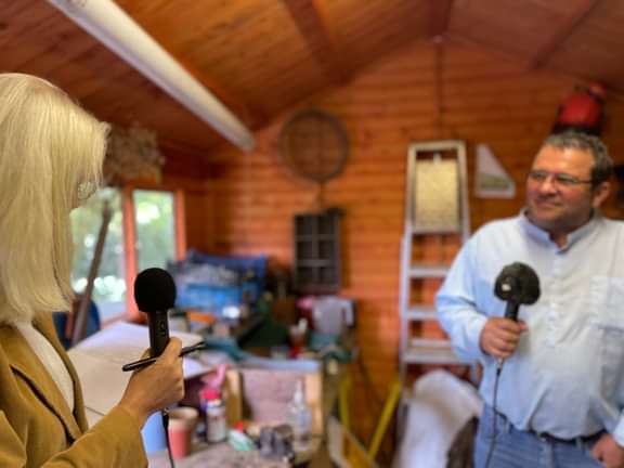 Alternative text should describe the visual content of the image.