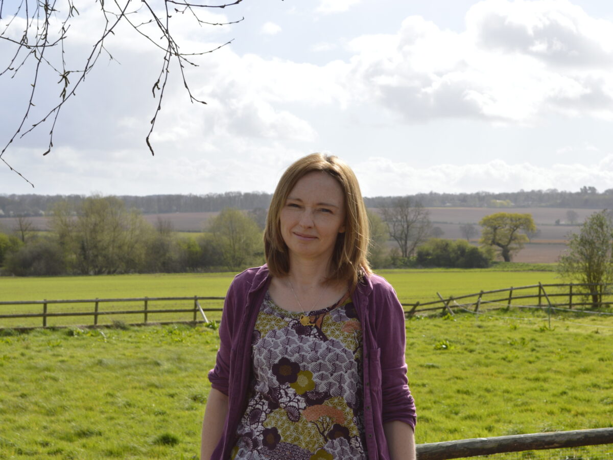 Alternative text should describe the visual content of the image.