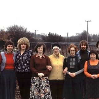 Alternative text should describe the visual content of the image.