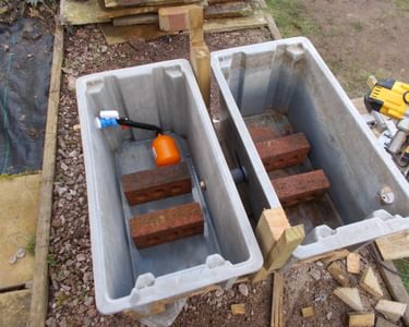 Alternative text should describe the visual content of the image.