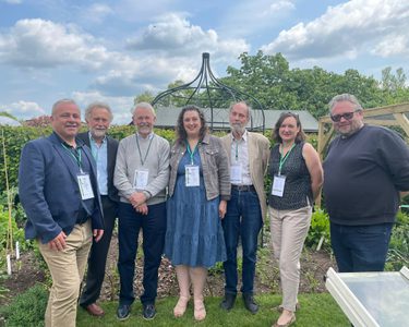 Alternative text should describe the visual content of the image.