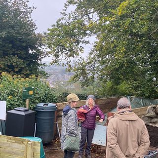 Alternative text should describe the visual content of the image.